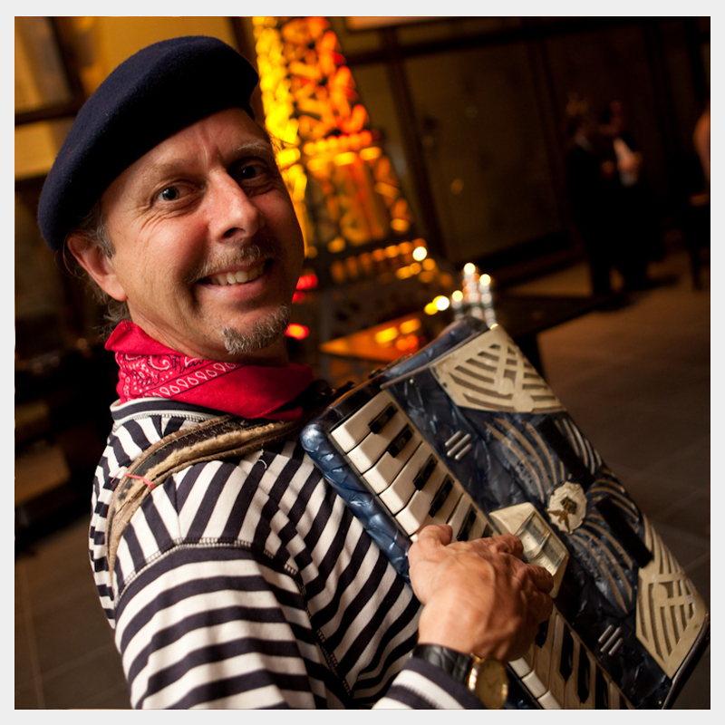 Phillipe FRENCH Accordionist